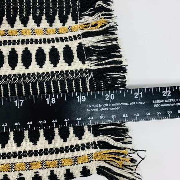 Boho Chic Set Of 4 Nicole Miller Rectangle Placemats Aztec Pattern Fringe Black - Picture 10 of 11